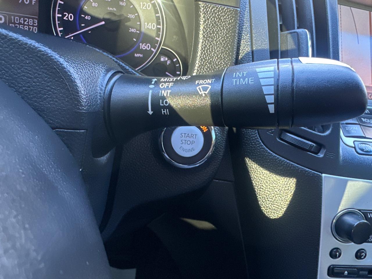 Infiniti Q60 Coupe Sport 6MT 2014