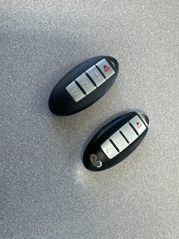 Infiniti Q60 Coupe Sport 6MT 2014