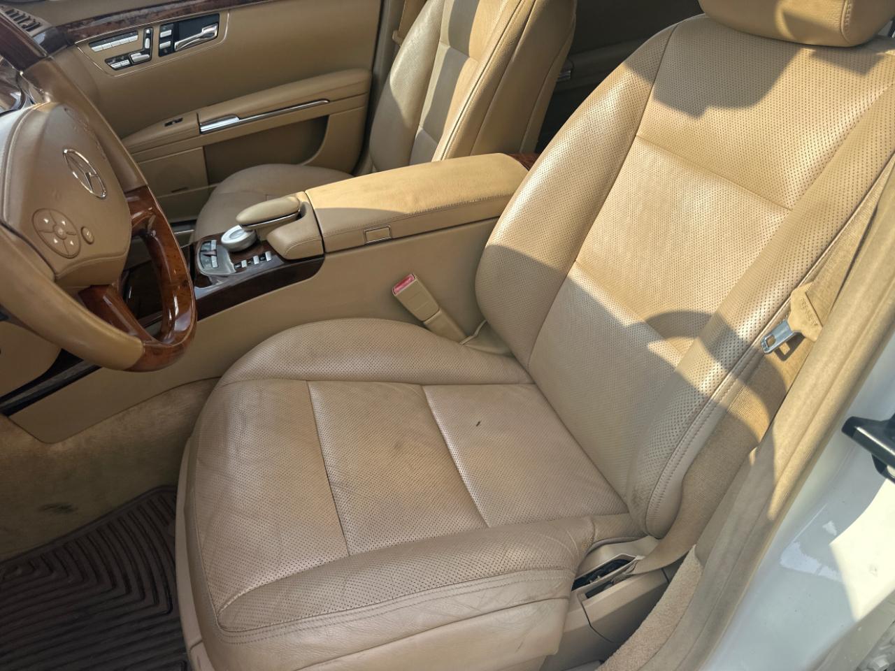 Mercedes-Benz S-Class S550 2011