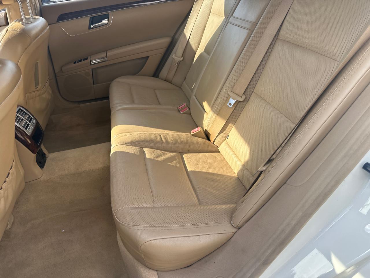 Mercedes-Benz S-Class S550 2011