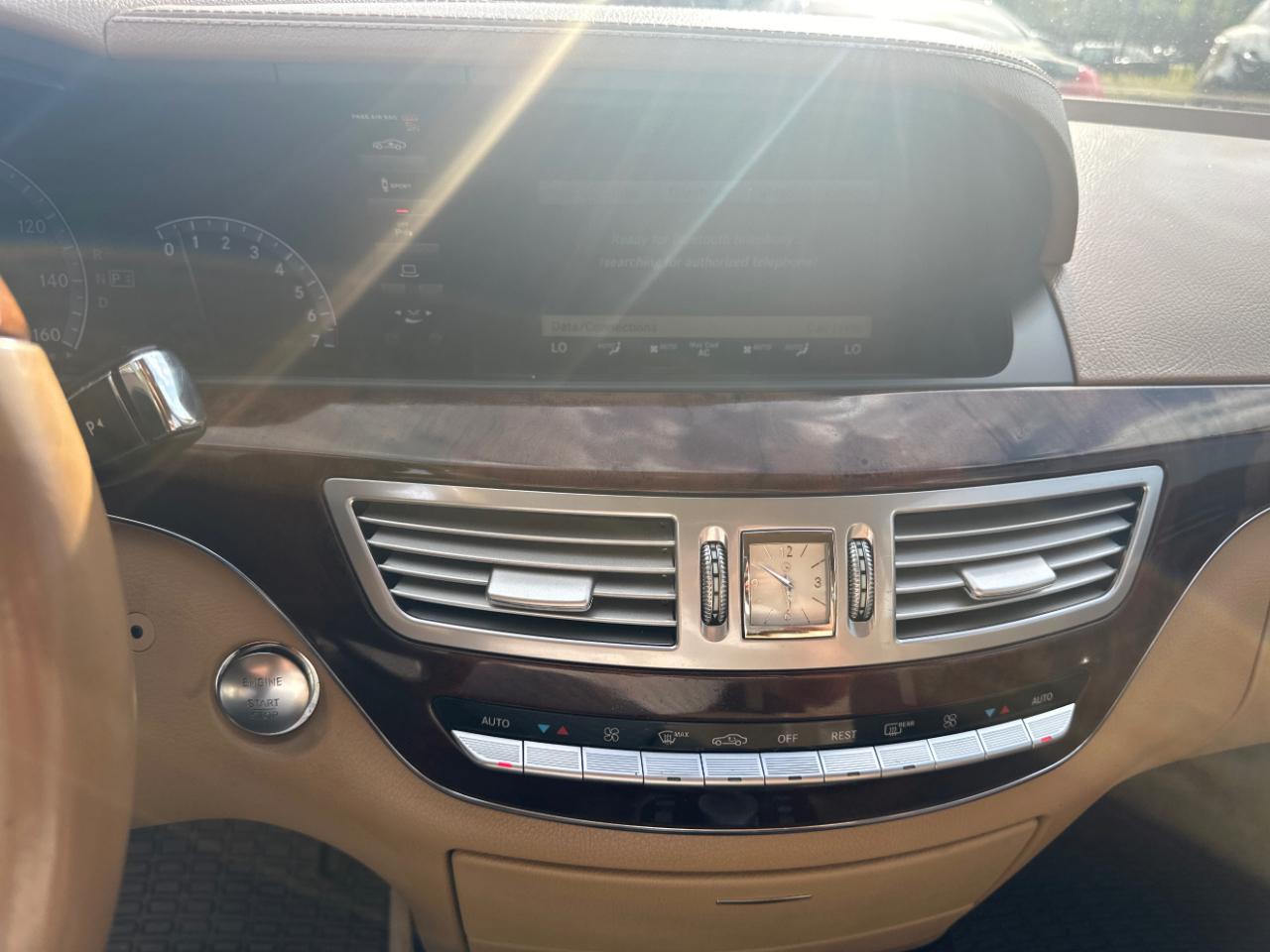 Mercedes-Benz S-Class S550 2011