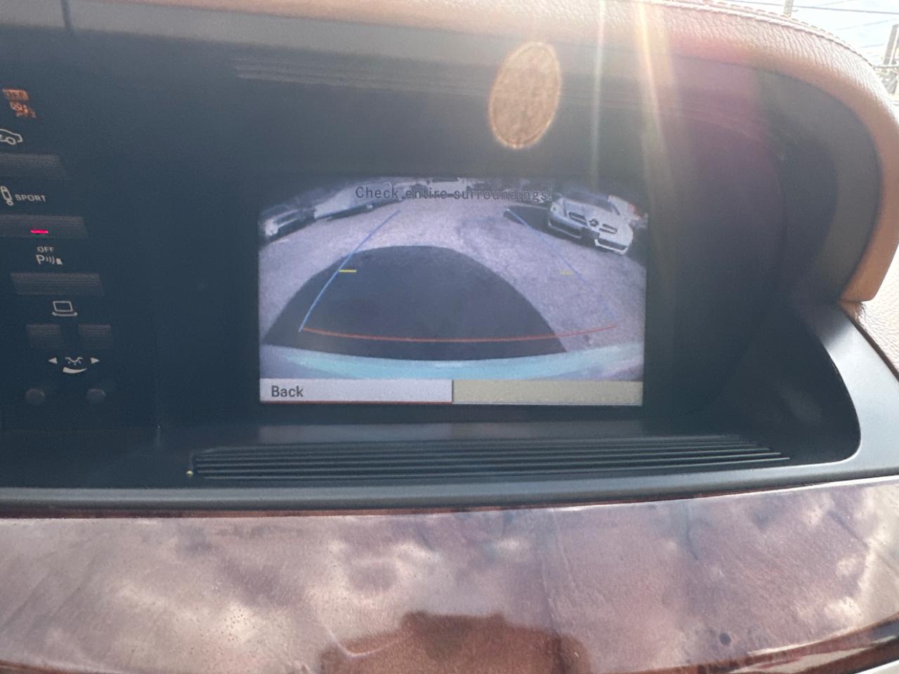 Mercedes-Benz S-Class S550 2011