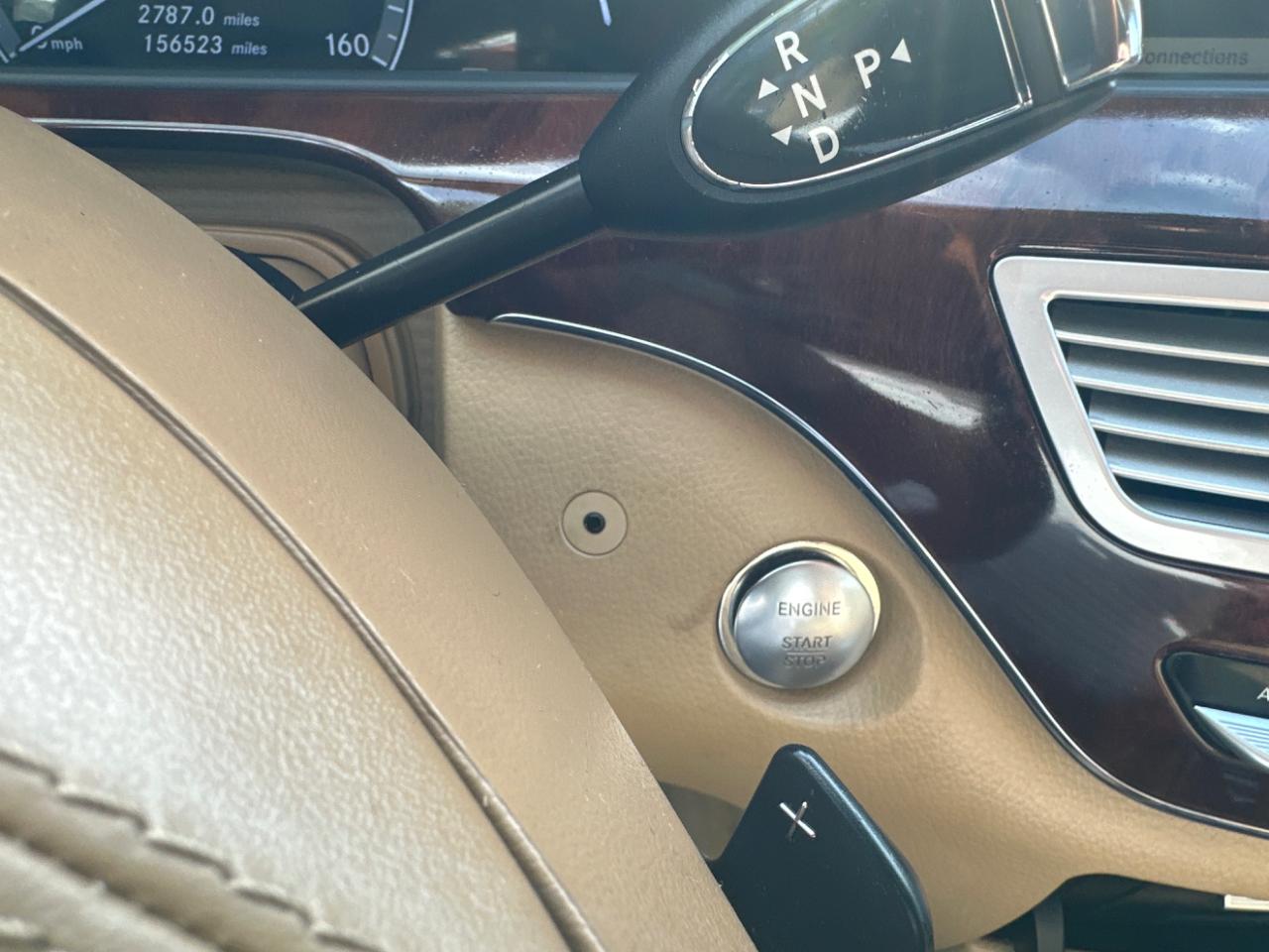 Mercedes-Benz S-Class S550 2011