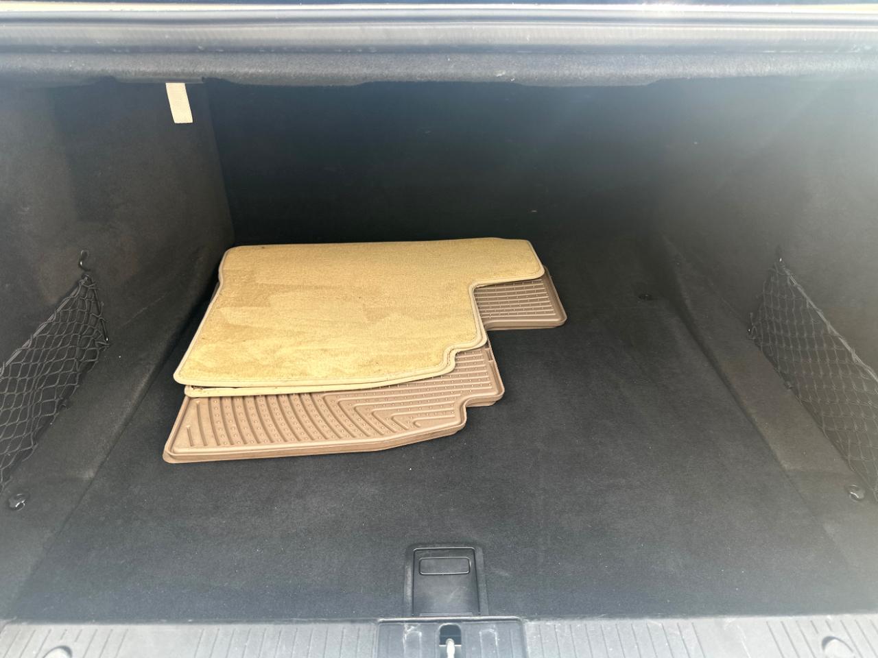 Mercedes-Benz S-Class S550 2011