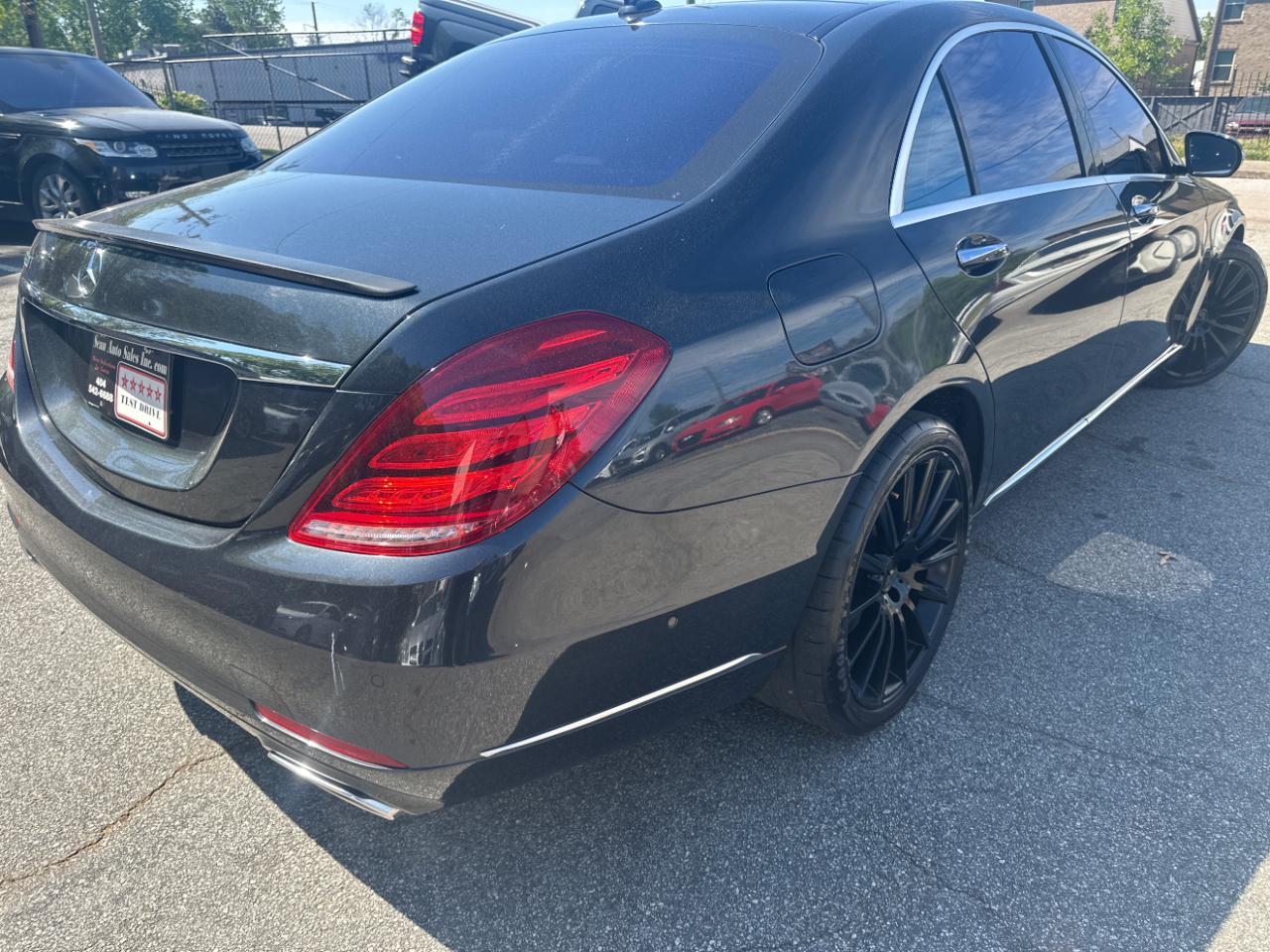 Mercedes-Benz S-Class S550 2015