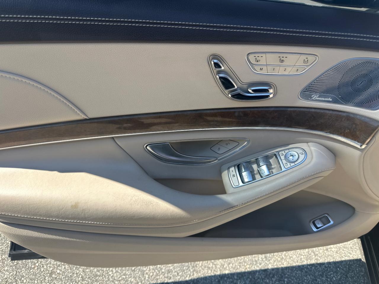 Mercedes-Benz S-Class S550 2015