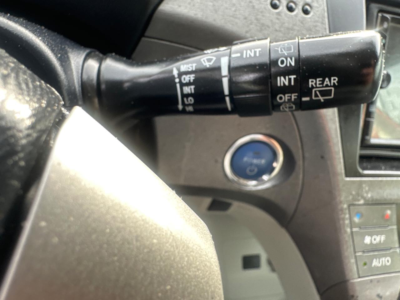 Toyota Prius Two 2015