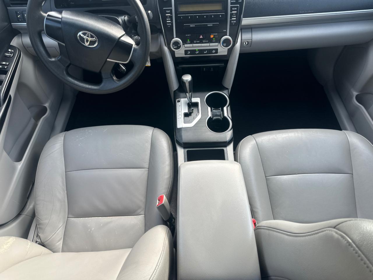 Toyota Camry L 2012
