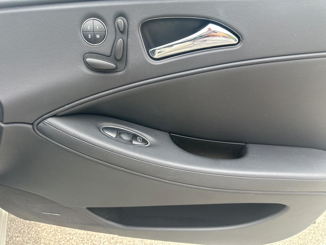 Mercedes-Benz CLS-Class CLS550 2009