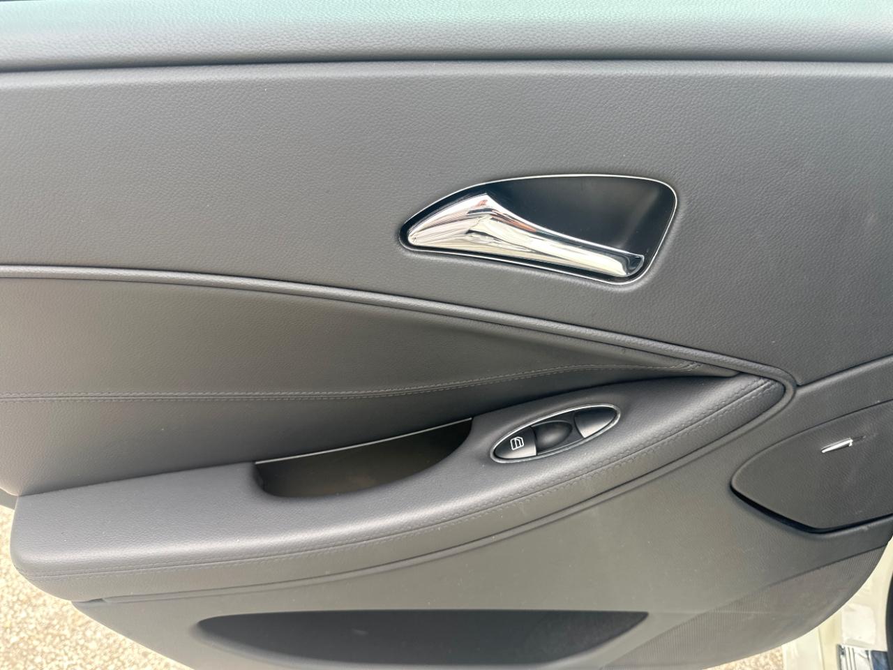 Mercedes-Benz CLS-Class CLS550 2009