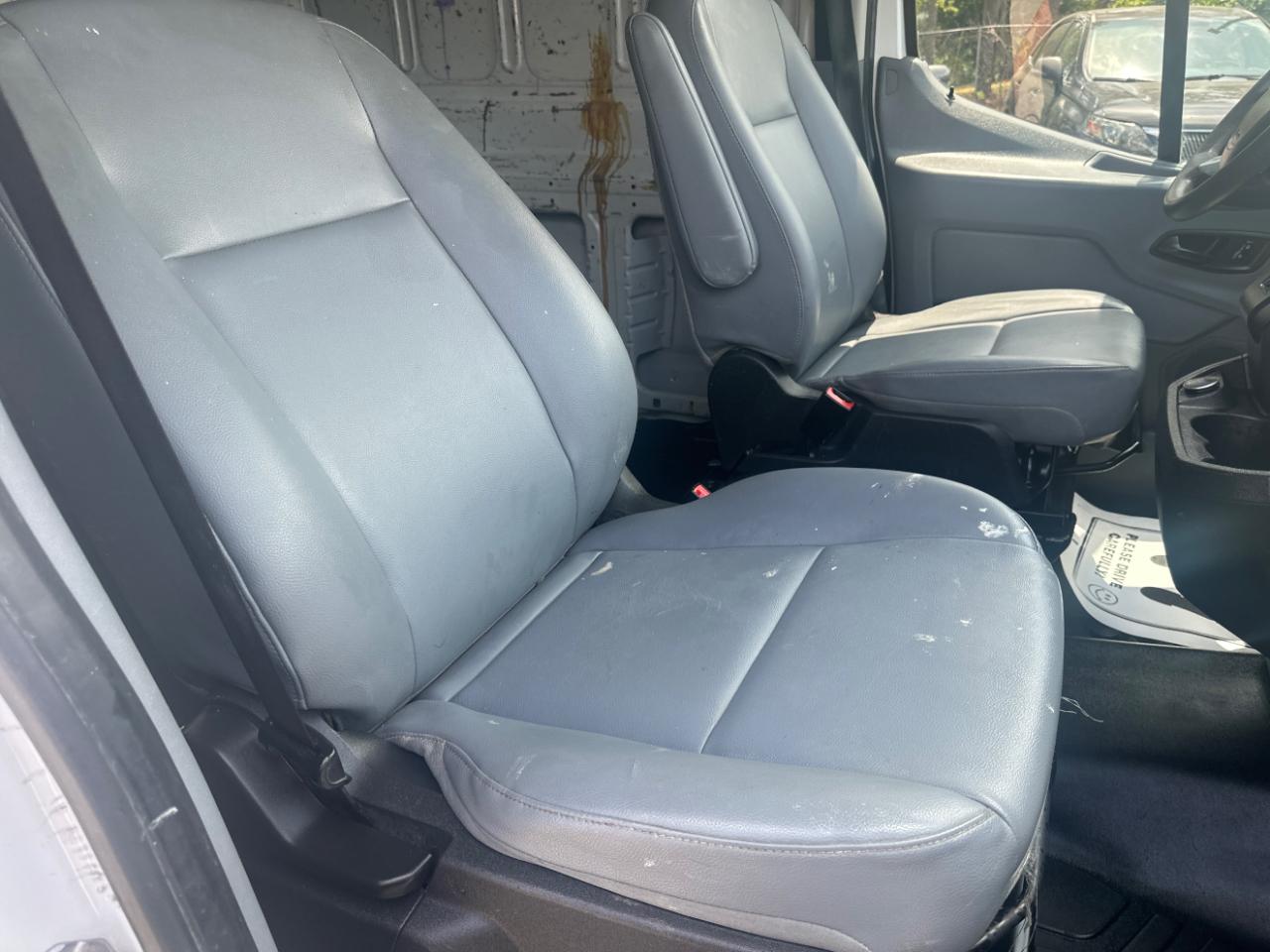 Ford Transit 150 Van Med. Roof w/Sliding Pass. 148-in. WB 2019