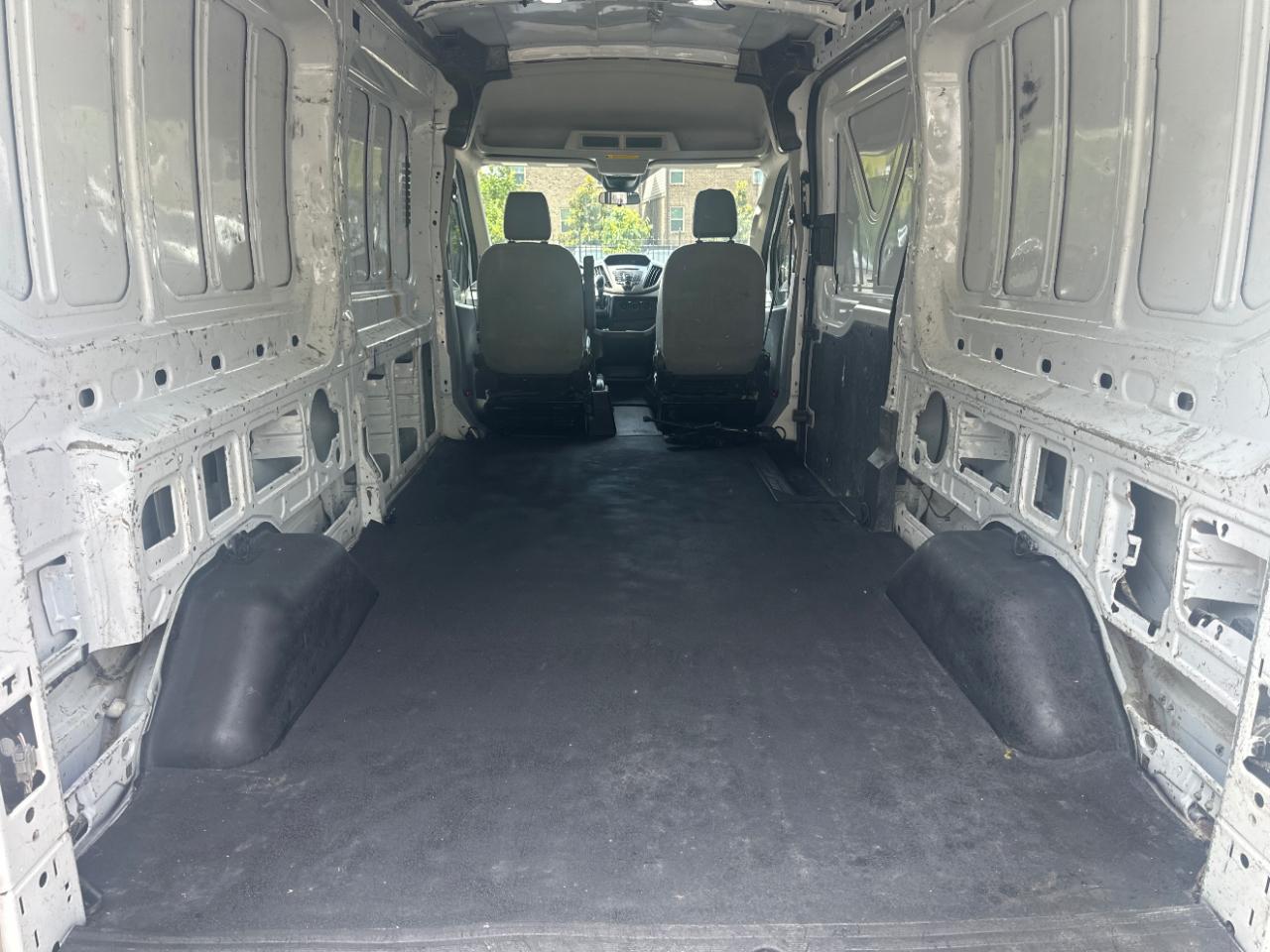 Ford Transit 150 Van Med. Roof w/Sliding Pass. 148-in. WB 2019