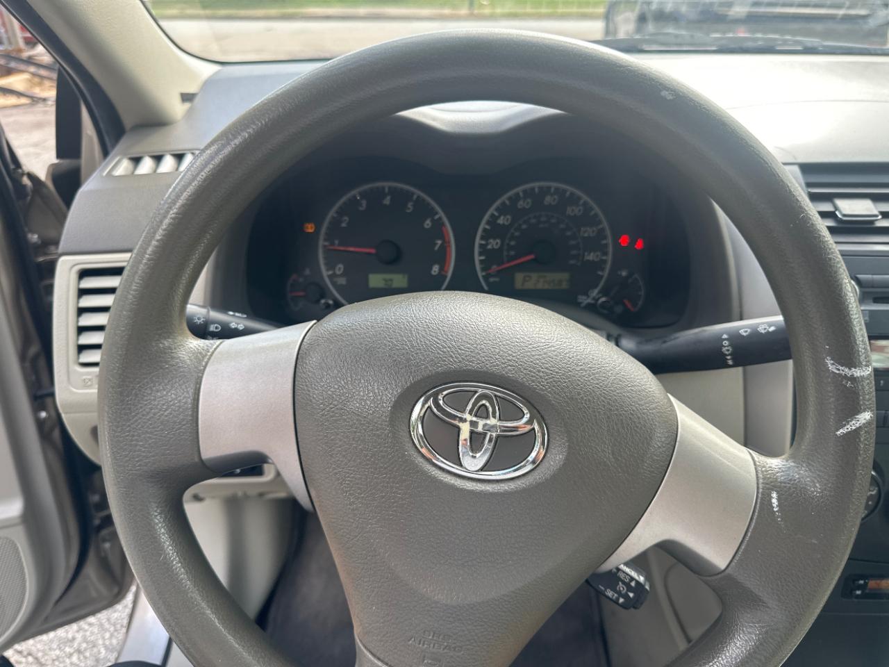 Toyota Corolla 4dr Sedan Auto 2010
