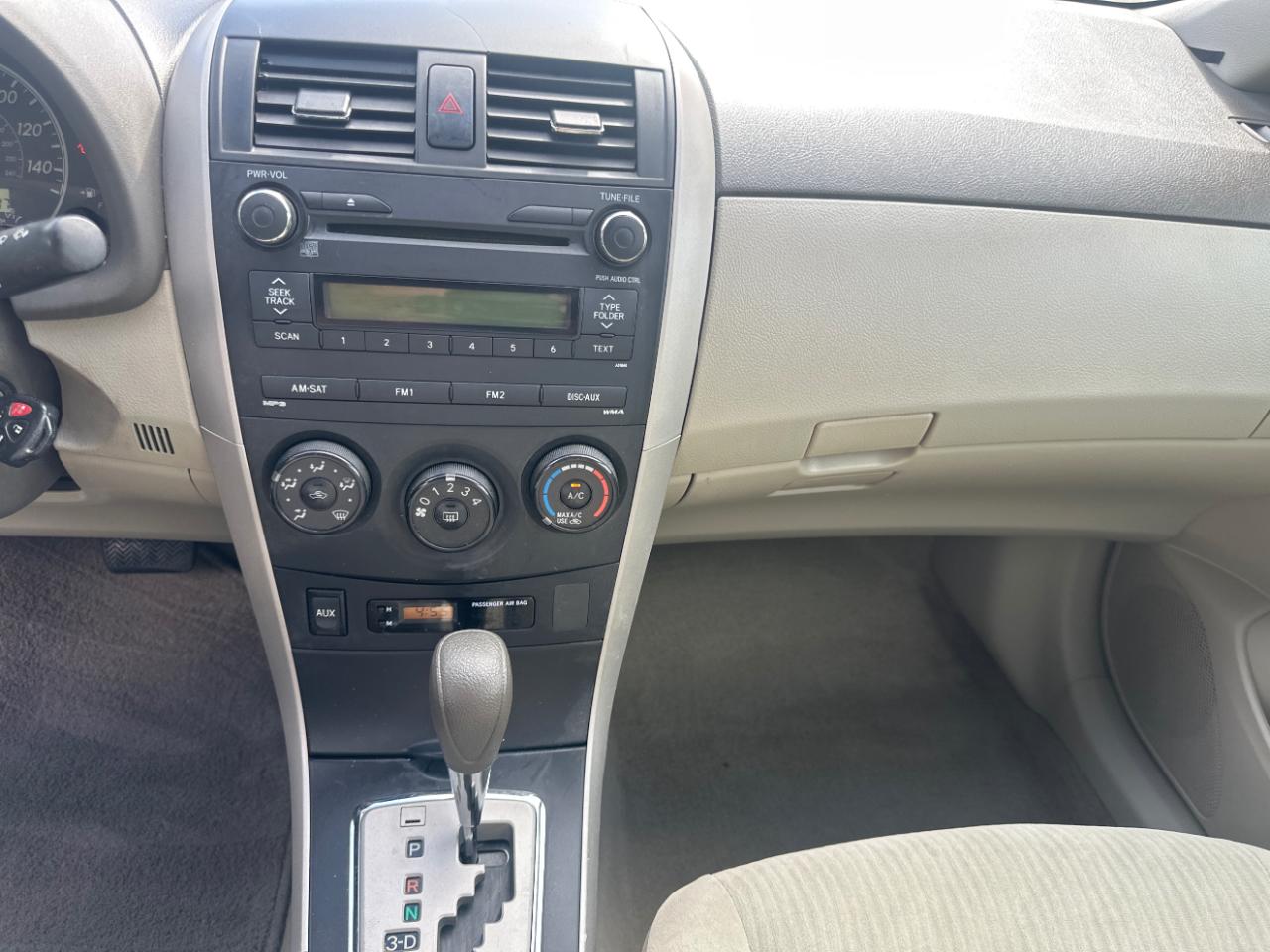 Toyota Corolla 4dr Sedan Auto 2010