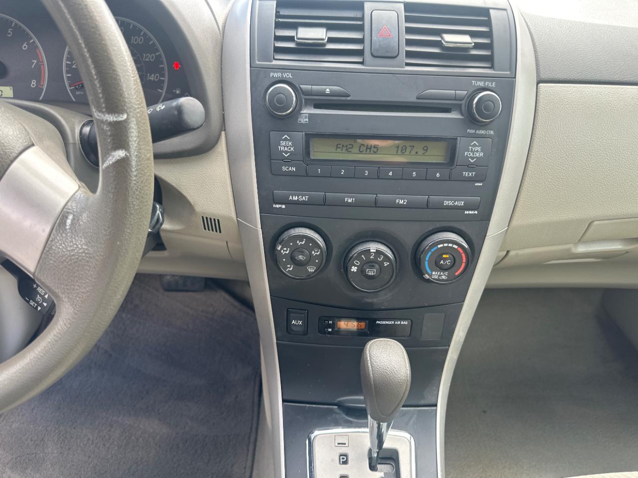 Toyota Corolla 4dr Sedan Auto 2010