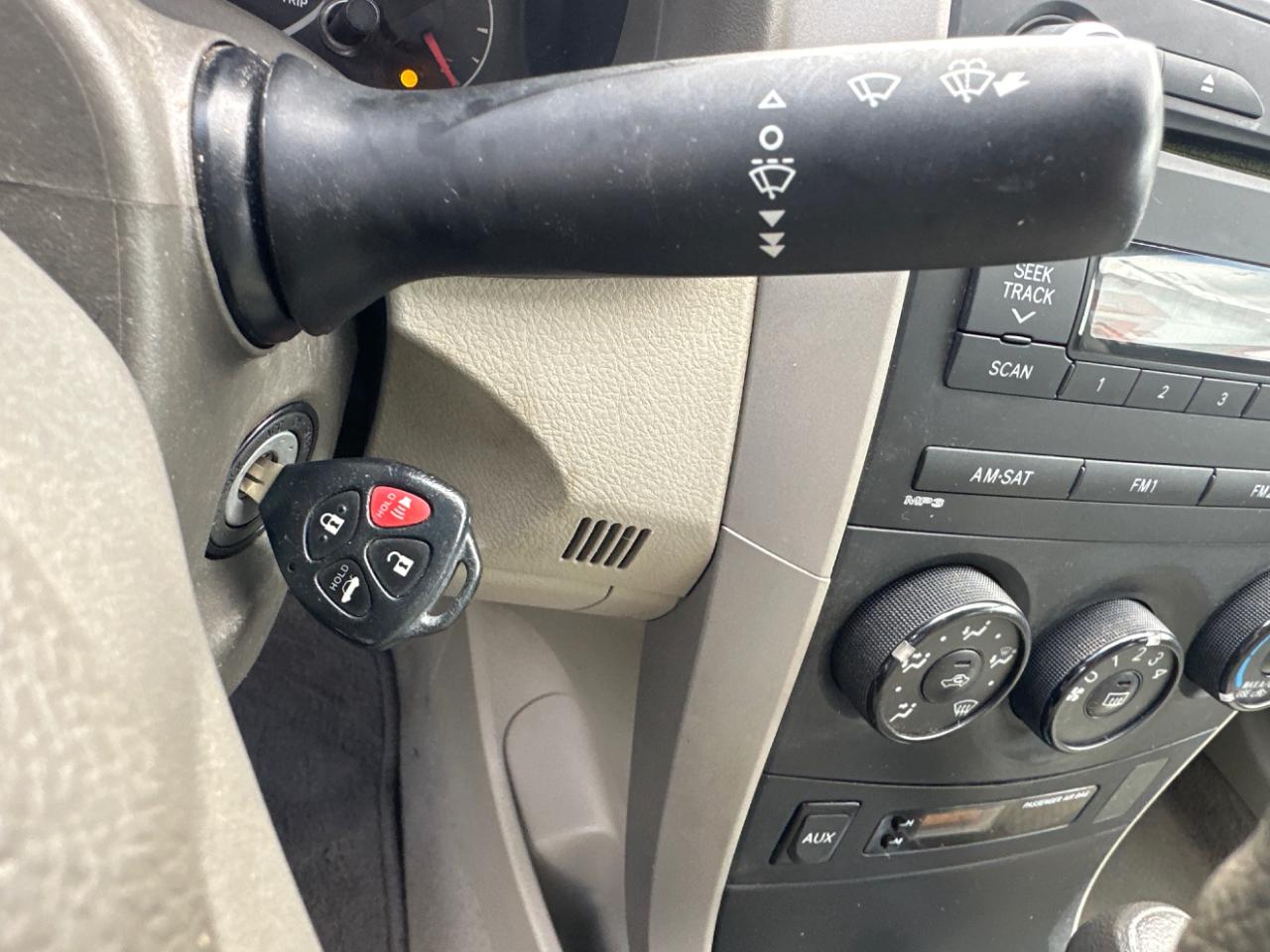Toyota Corolla 4dr Sedan Auto 2010