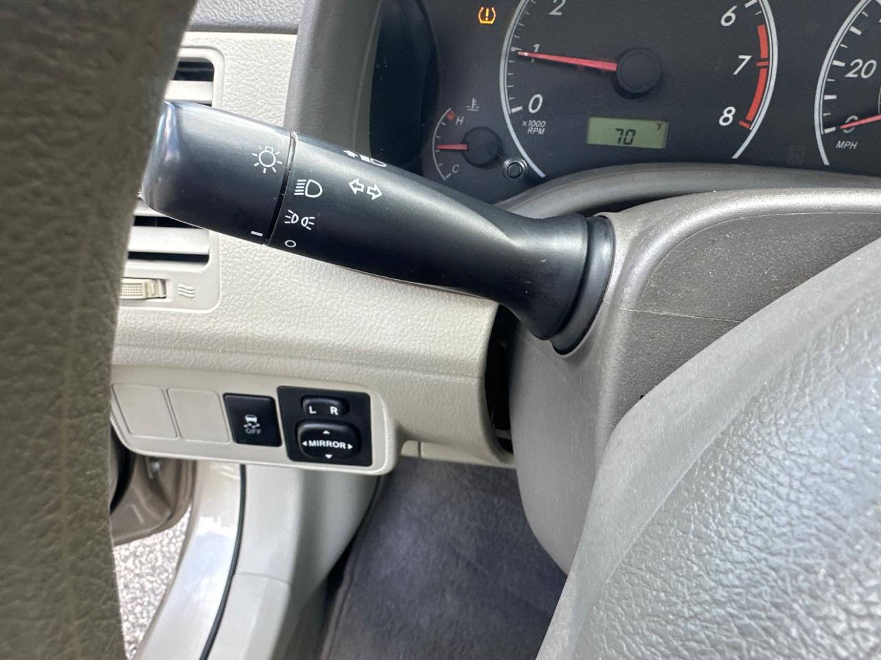 Toyota Corolla 4dr Sedan Auto 2010