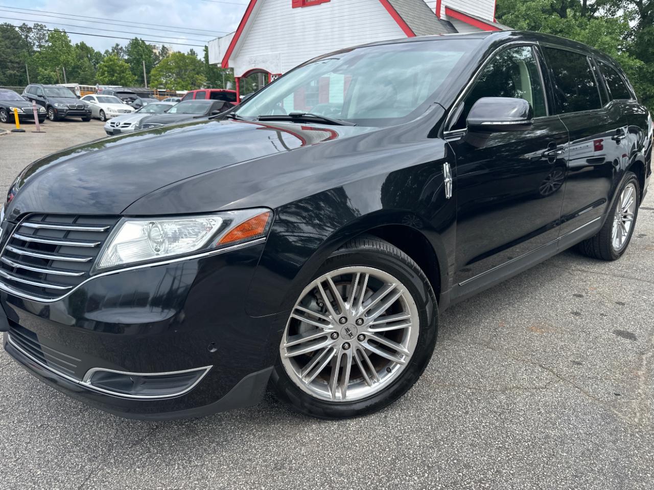 Lincoln MKT Reserve 2019