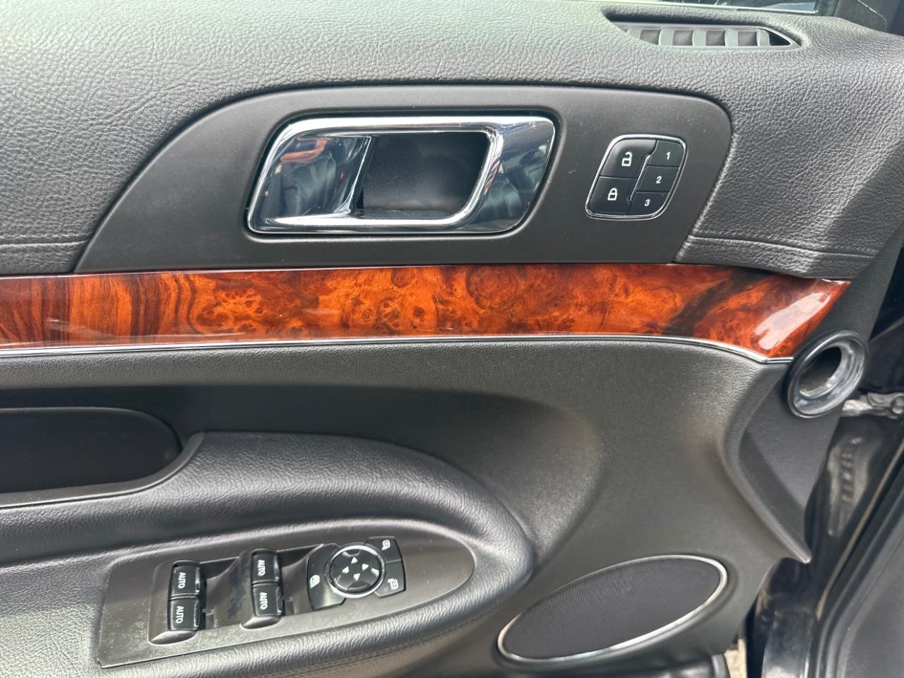 Lincoln MKT Reserve 2019