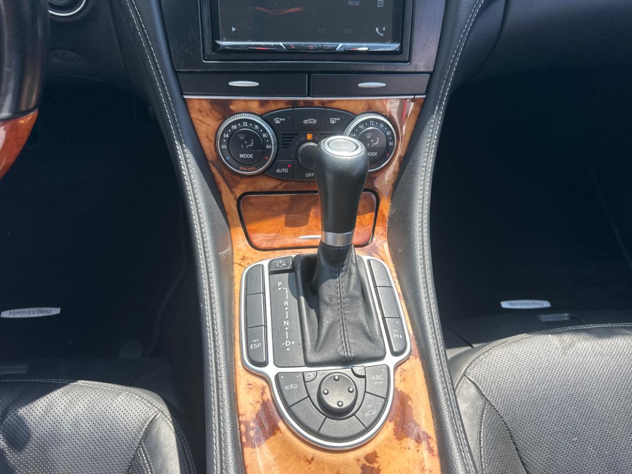 Mercedes-Benz SL-Class SL550 2011
