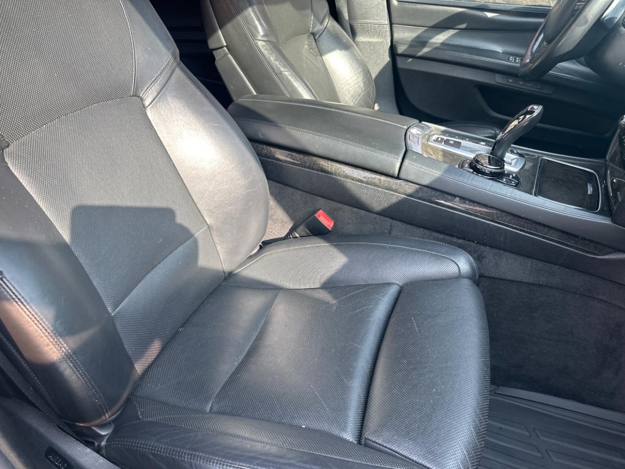 BMW 7-Series 750Li xDrive 2014