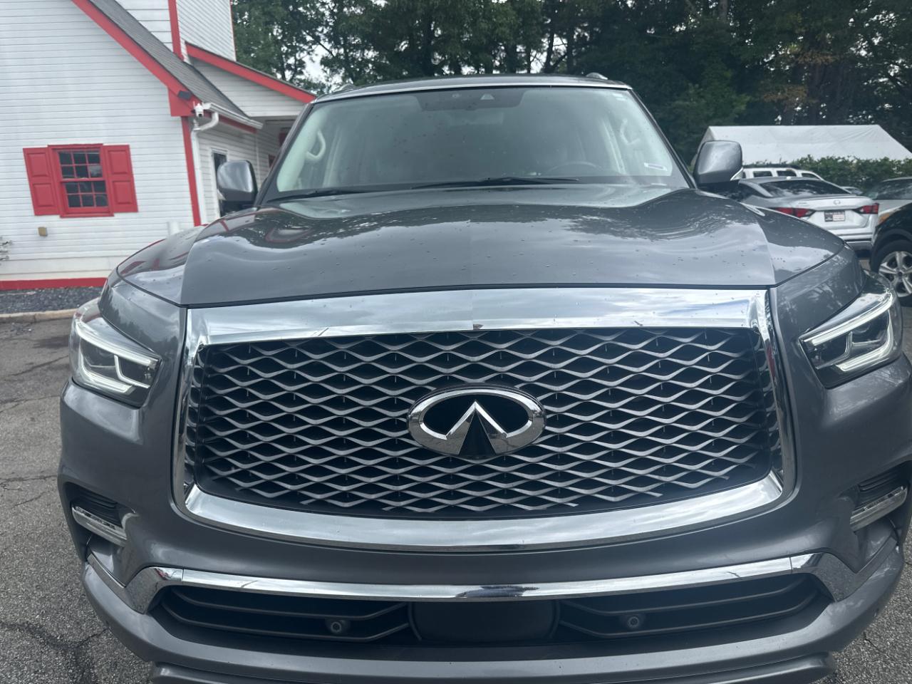 Infiniti QX80 LUXE 2021