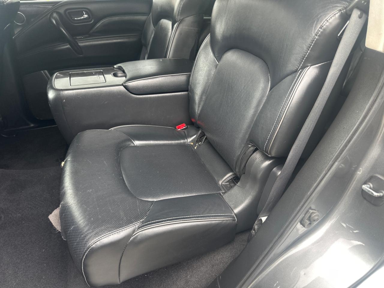 Infiniti QX80 LUXE 2021
