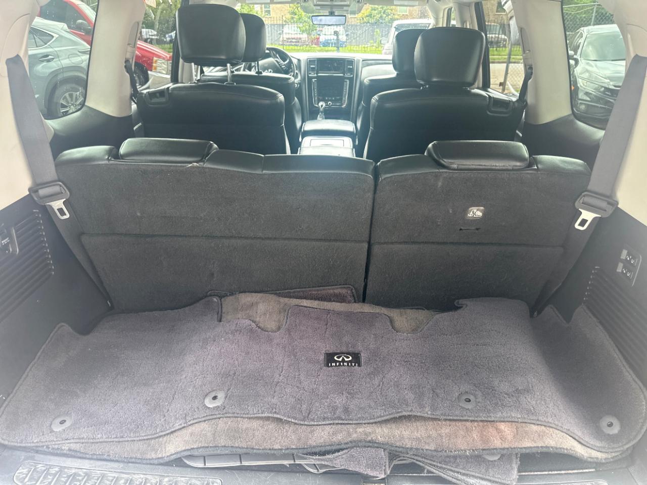 Infiniti QX80 LUXE 2021