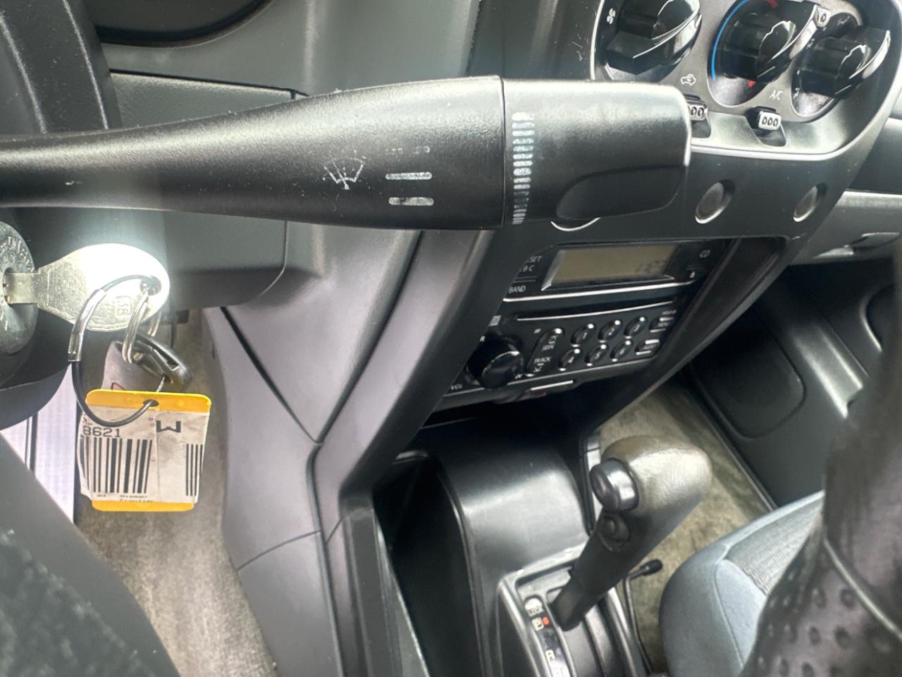 Nissan Frontier XE-V6 Crew Cab Long Bed 2WD 2004