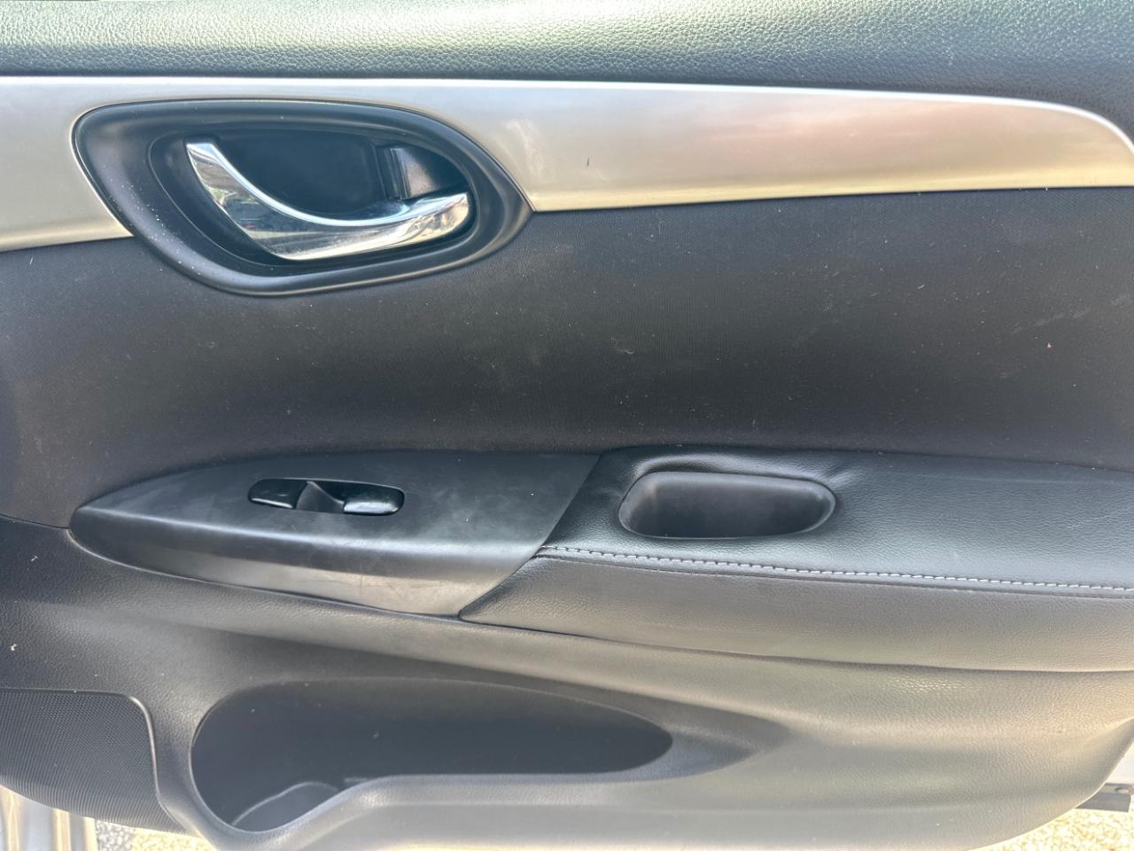 Nissan Sentra S CVT 2017