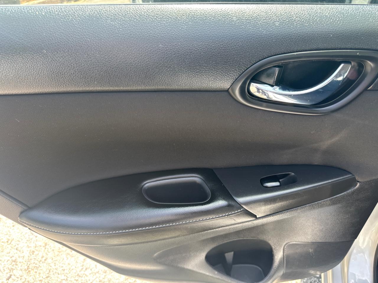 Nissan Sentra S CVT 2017