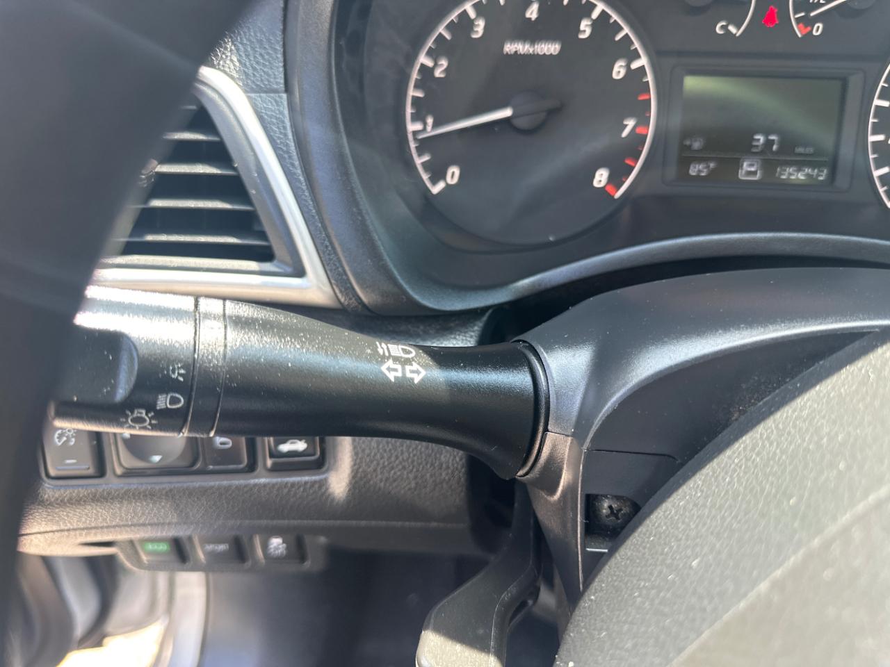 Nissan Sentra S CVT 2017