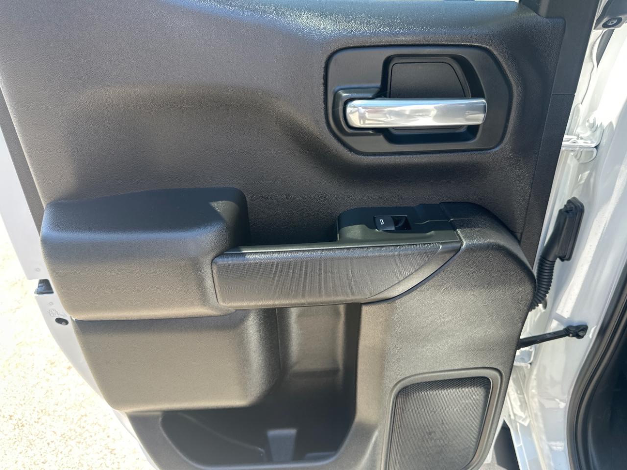 Chevrolet Silverado 1500 Custom Double Cab 2WD 2023