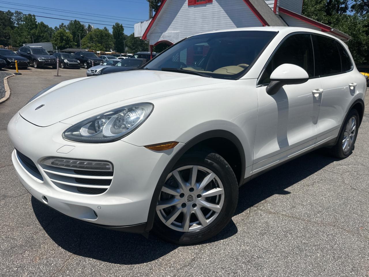 Porsche Cayenne Base 2012