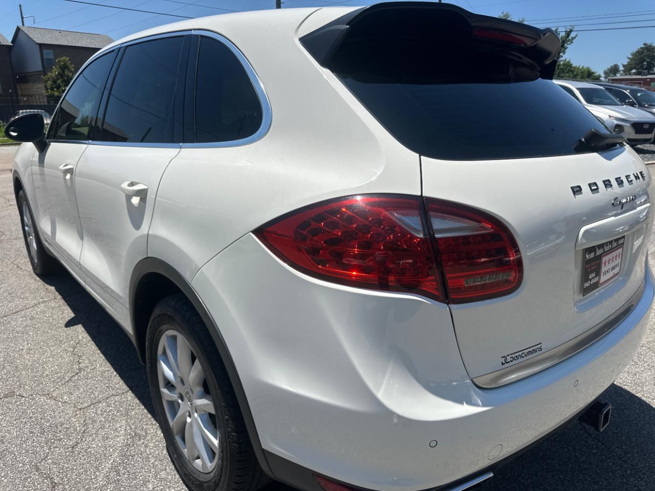 Porsche Cayenne Base 2012