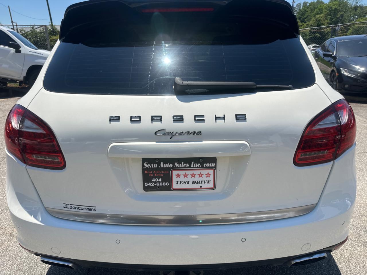 Porsche Cayenne Base 2012