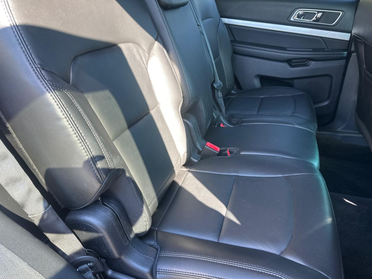 Ford Explorer XLT FWD 2017