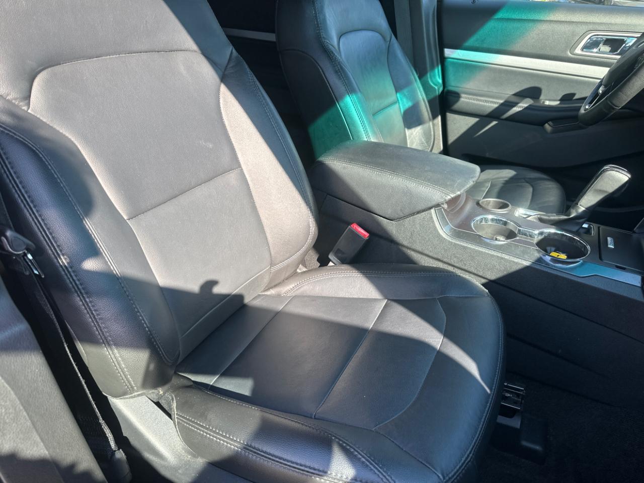 Ford Explorer XLT FWD 2017