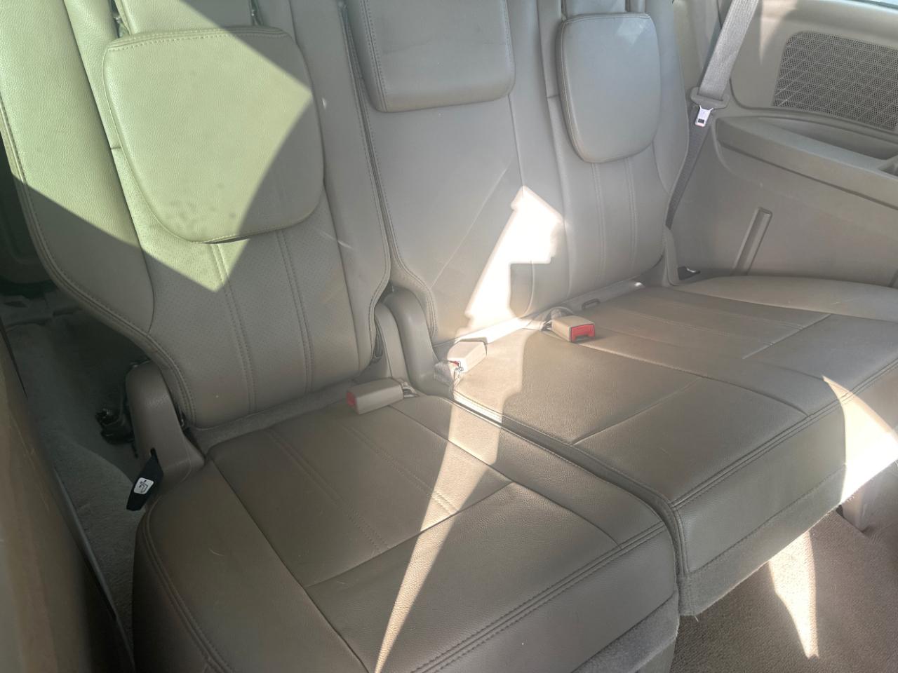 Chrysler Town & Country 4dr Wgn Touring-L 2013