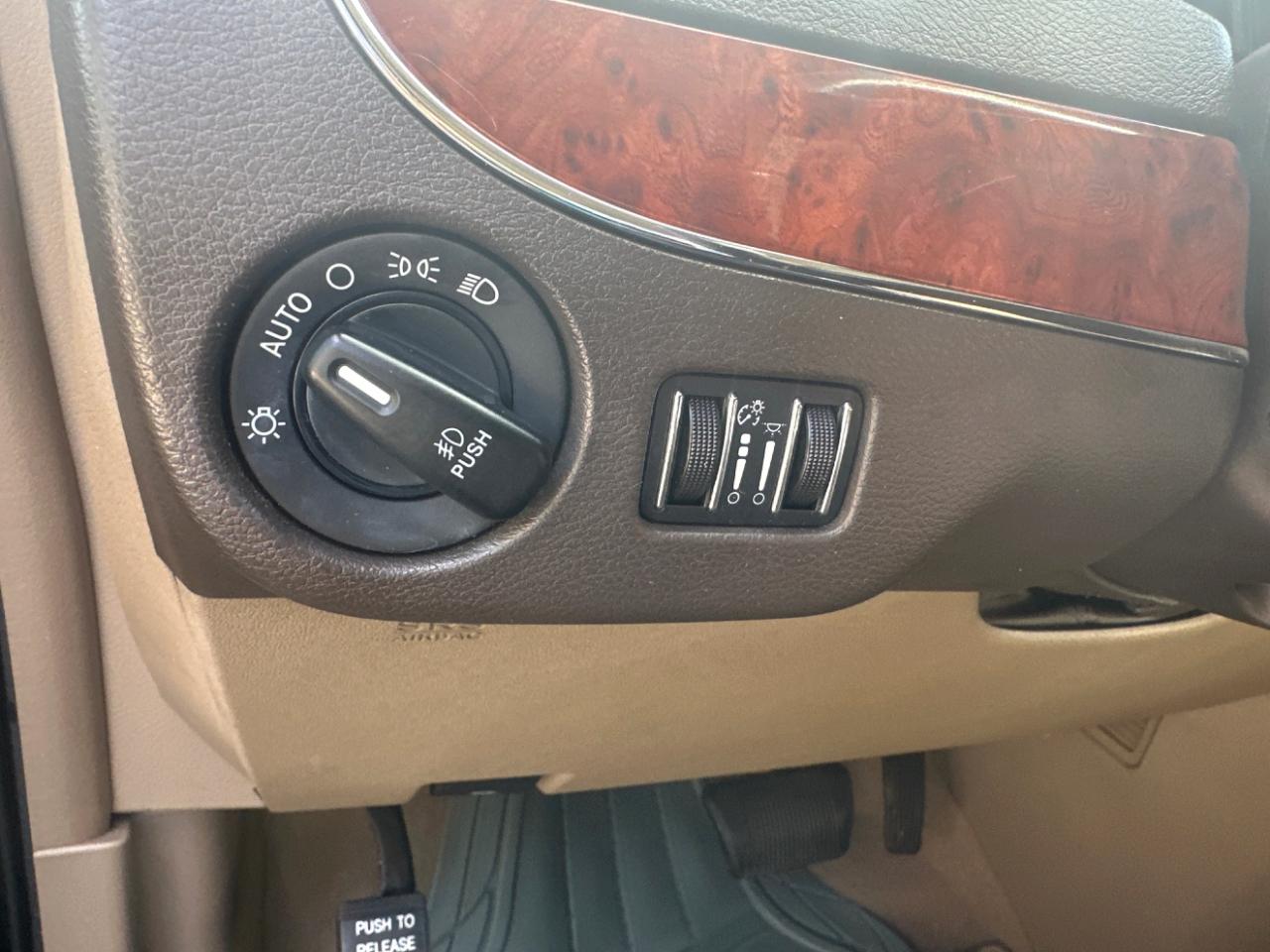 Chrysler Town & Country 4dr Wgn Touring-L 2013