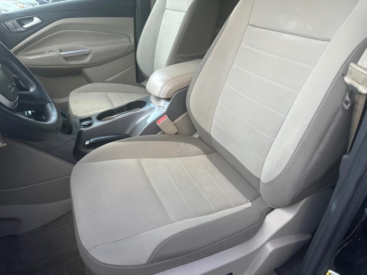 Ford Escape FWD 4dr SE 2014