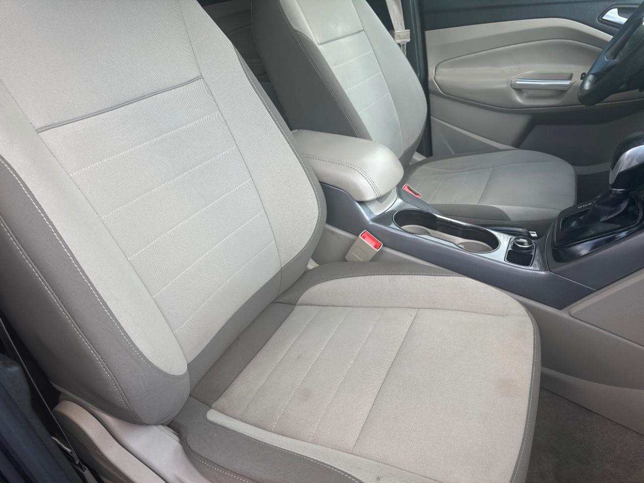 Ford Escape FWD 4dr SE 2014