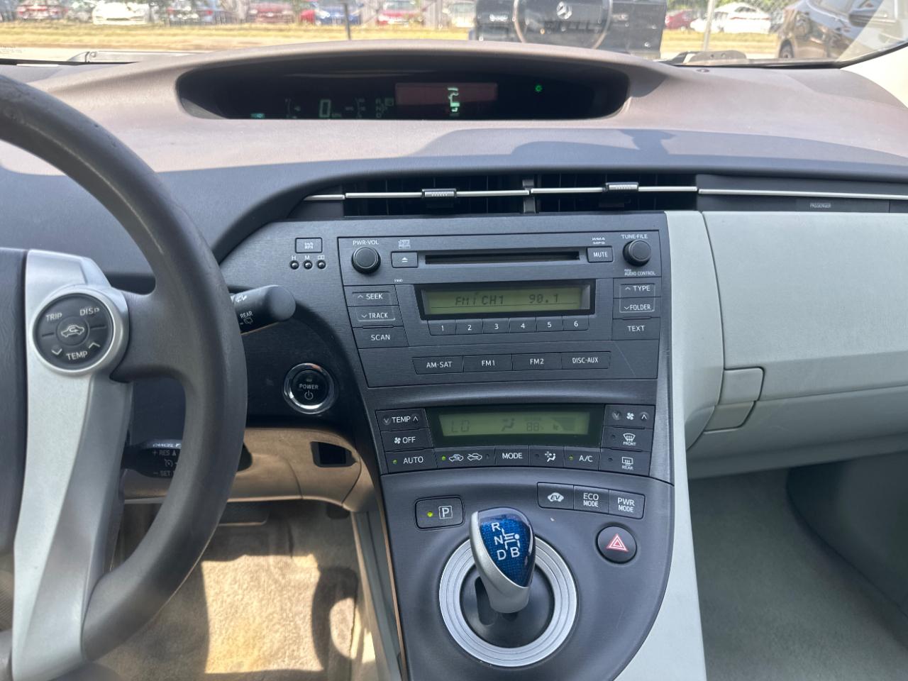 Toyota Prius 5dr HB III (Natl) 2011
