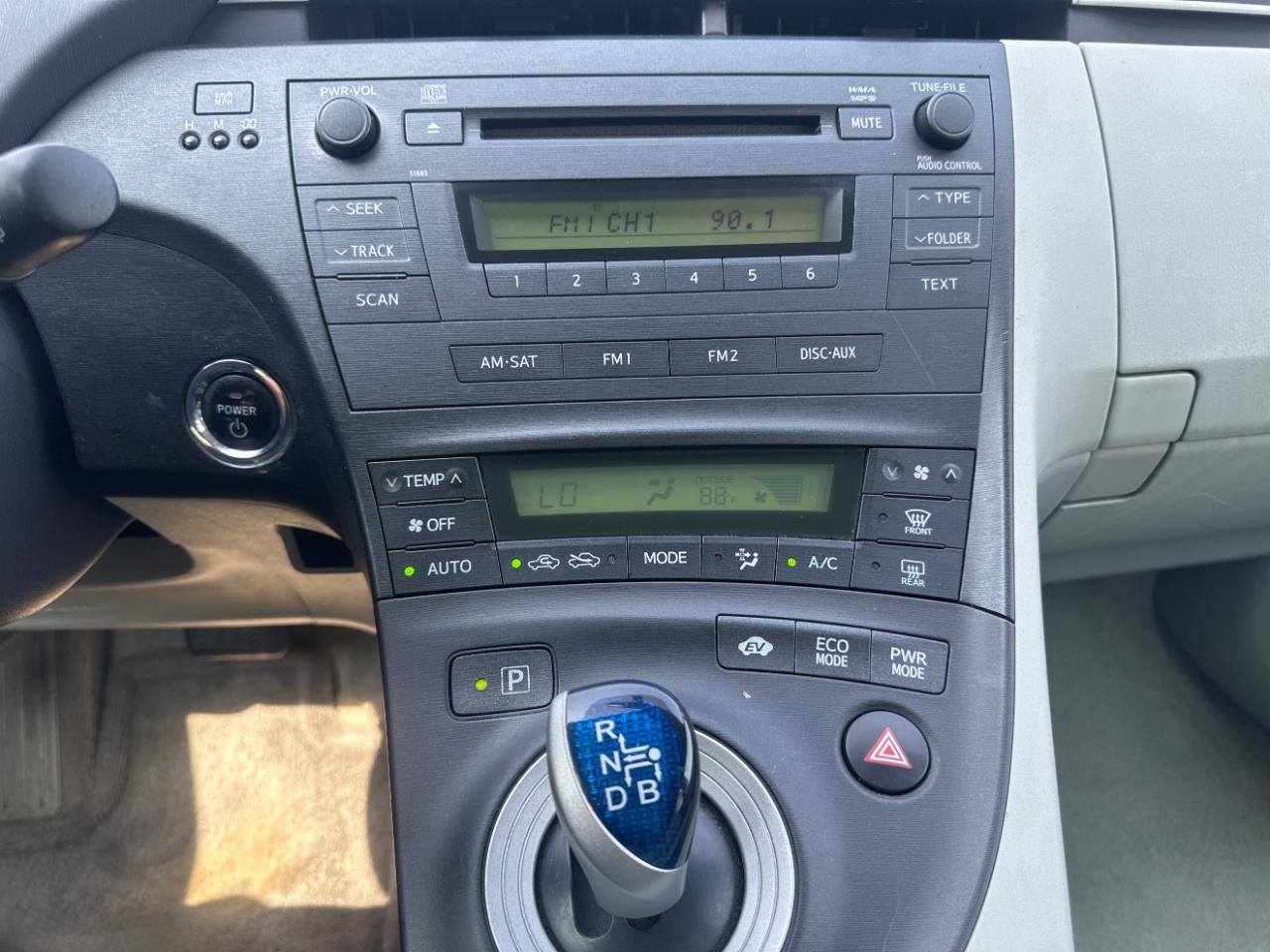 Toyota Prius 5dr HB III (Natl) 2011