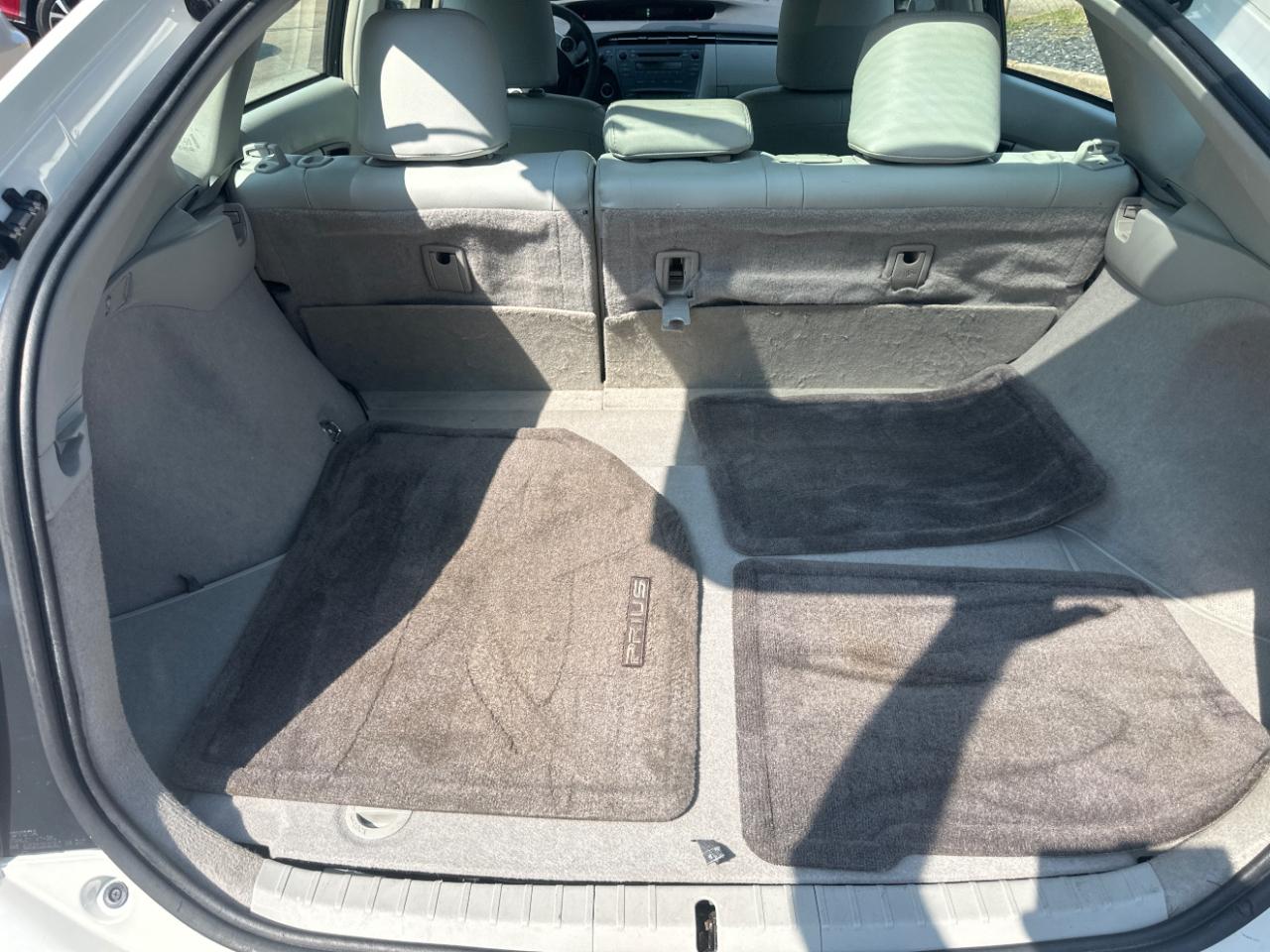 Toyota Prius 5dr HB III (Natl) 2011