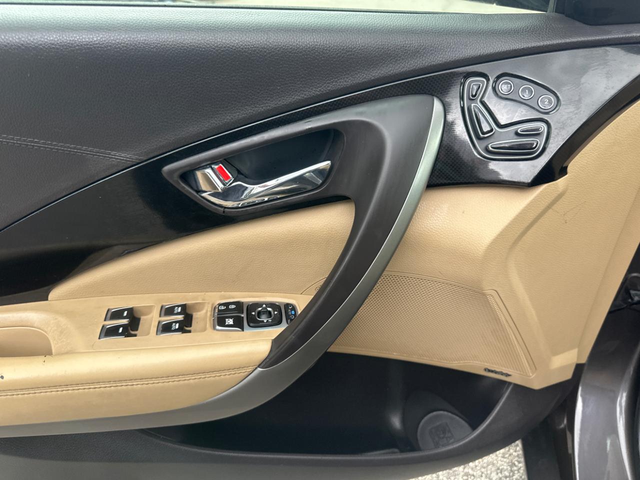 Hyundai Azera 4dr Sdn 2015