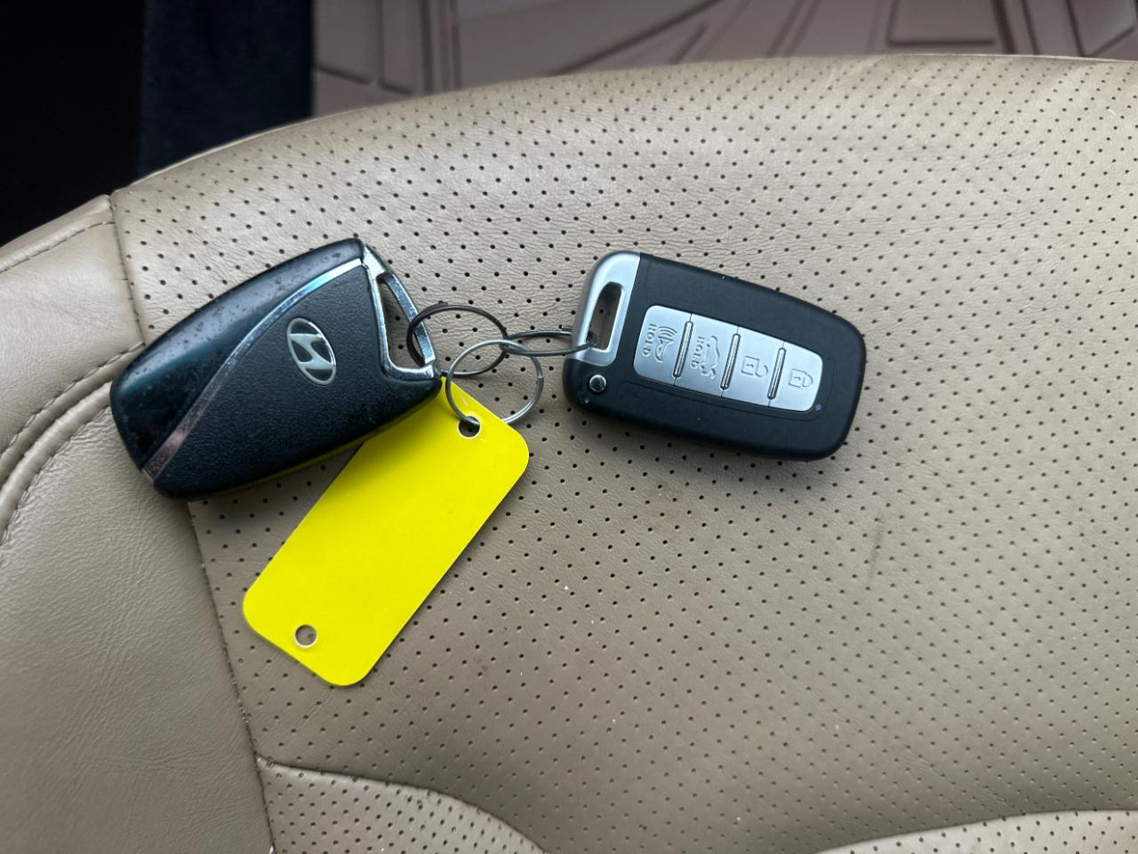 Hyundai Azera 4dr Sdn 2015