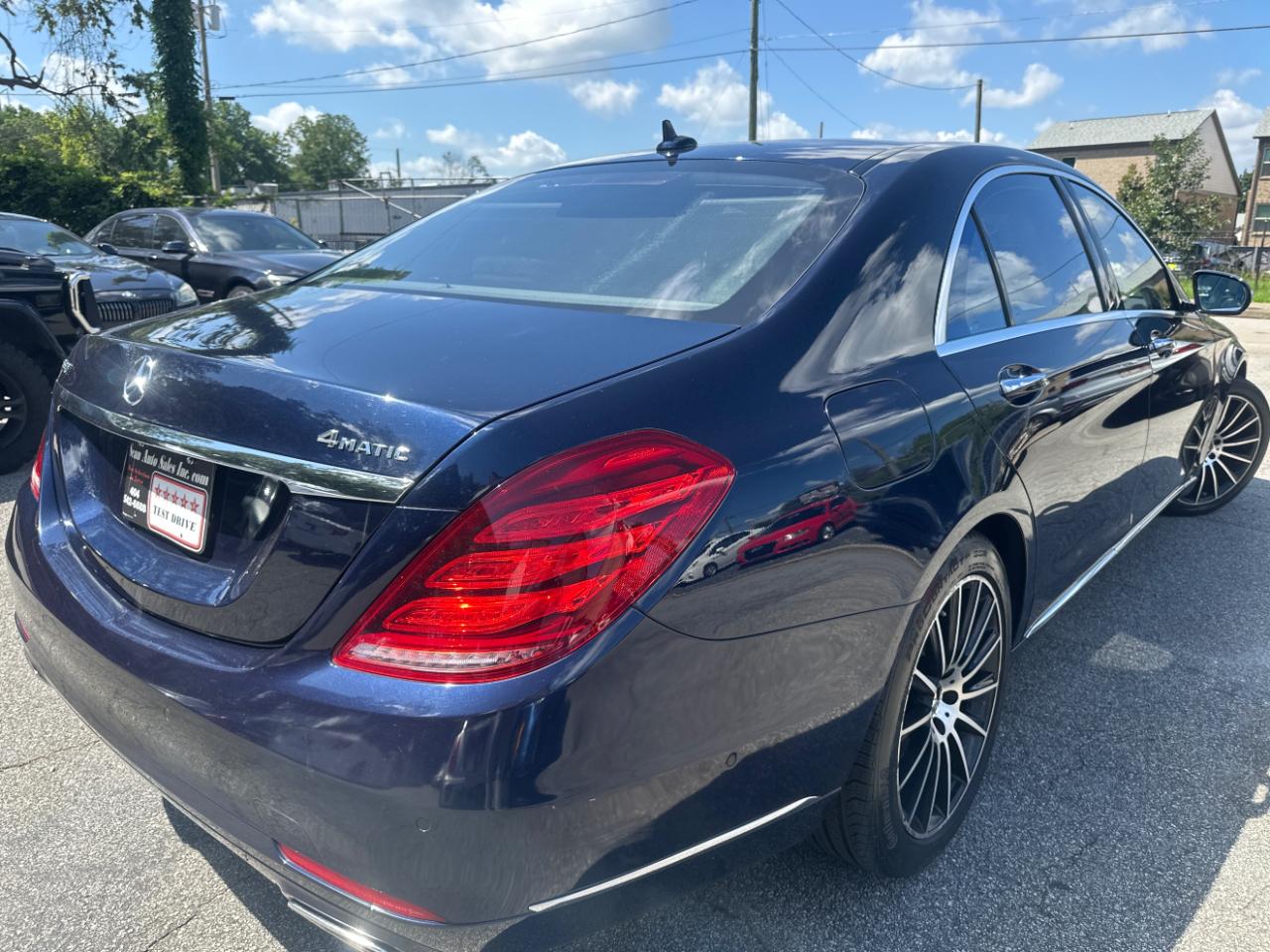 Mercedes-Benz S-Class 4dr Sdn S 550 4MATIC 2014