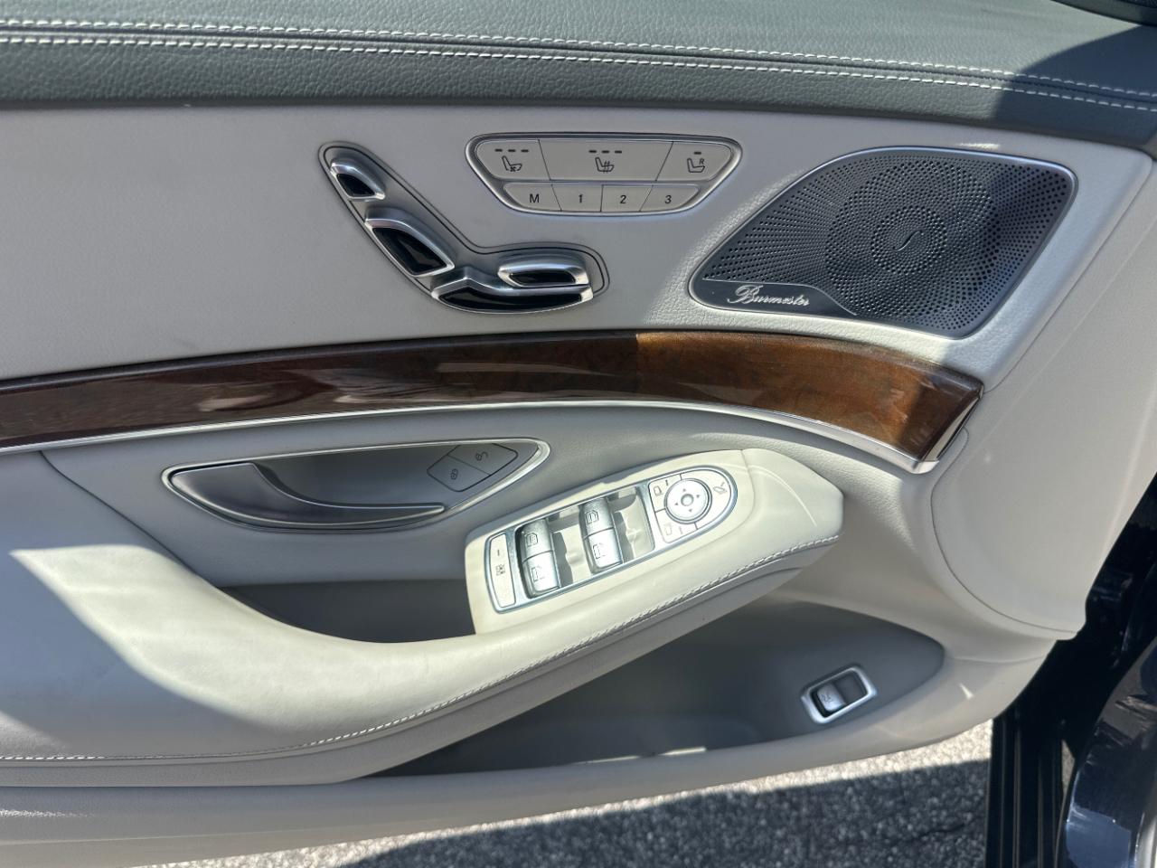Mercedes-Benz S-Class 4dr Sdn S 550 4MATIC 2014
