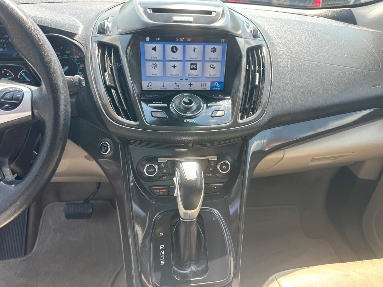 Ford Escape FWD 4dr Titanium 2016